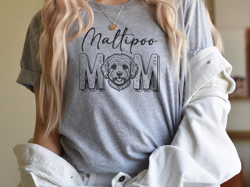 Koszulka dla mamy maltipoo, modna koszulka dla mamy psa, krzyżówka maltańczyka z pudlem, prezent dla właściciela maltipoo, koszulka dla kobiet, prezent dla właścicieli zwierząt domowych, modna koszulka dla mamy psa zdjęcie 4
