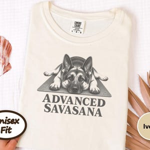 German Shepherd Shirt, Funny Dog T Shirt, Advanced Savasana, Yoga Lover Gift, Dog Owner Tee, Meditation Humor, Fitness Gift imagem 7