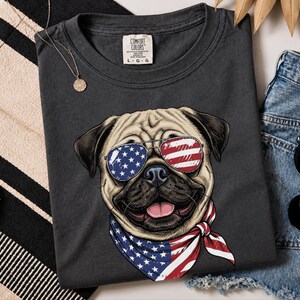 Comfort Colors Patriotisch Hondenshirt, Grappige Mopshond Sweatshirt, Patriotisch T-shirt met Amerikaanse Vlag en Mopshond, Shirt voor de Amerikaanse Onafhankelijkheidsdag (4 juli) afbeelding 7