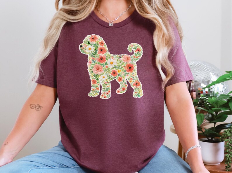 T-Shirt für Schnoodle-Fans, Schnoodle-Blumenmotiv, Boho-Frühlings-Blumen-T-Shirt, Doodle-Hundebesitzer-Shirt, Haustier-Silhouette-Shirt Bild 2