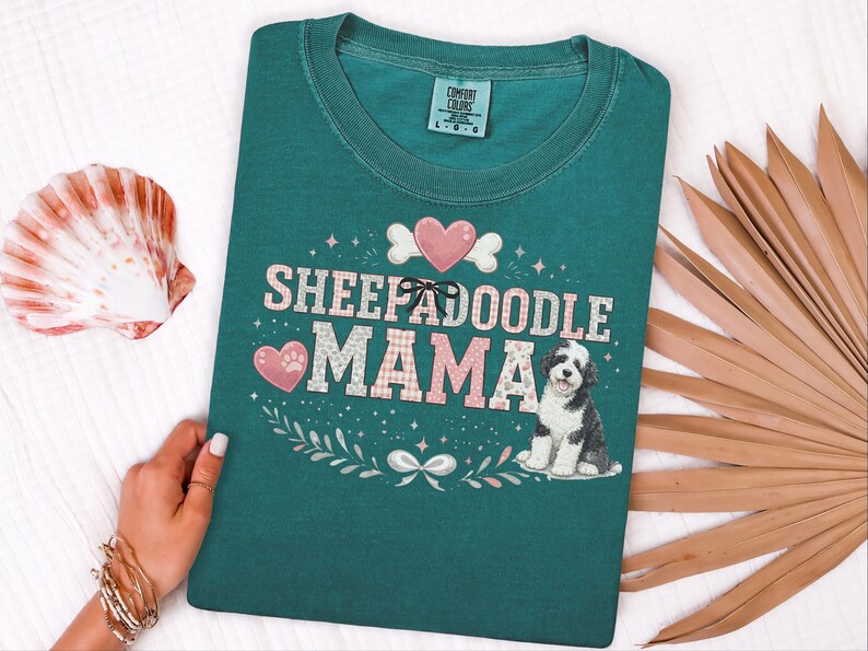 Comfort Colors Sheepadoodle Mama Tee, Doodle Mama Gift Shirt, Dog Mom Womens Summer Top, Sheepadoodle Lover Pet Parent Funny Graphic Tee afbeelding 7