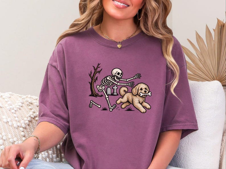 Camiseta de Halloween para Maltipoo, Camiseta de perro esqueleto, Regalo divertido de Halloween para perros, Camiseta espeluznante para dueños de mascotas, Camiseta para amantes de los Maltipoo imagen 10