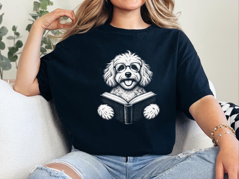 T-shirt met Maltipoo-hond, cadeau voor Maltipoo-moeder, T-shirt voor boekenwurm, T-shirt voor lezende hond, cadeau voor bibliothecaris, T-shirt voor hondenliefhebber met boeken, T-shirt voor boekenwurm afbeelding 5