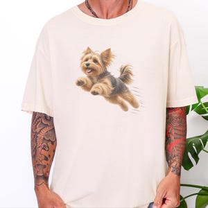 Koszulka dla psa Yorkie, prezent dla mamy Yorkie, koszulka Yorkshire Terrier, koszulka Flying Yorkie, prezent dla psa Agility, prezent dla właściciela małego psa zdjęcie 6