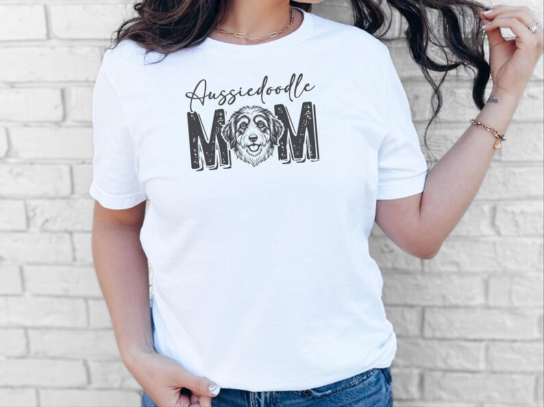 Camiseta de mamá de Aussiedoodle, camiseta de Doodle Mama, regalo personalizado para amantes de los perros, camiseta divertida para amantes del Aussie Doodle, camiseta de Doodle Mama imagen 4