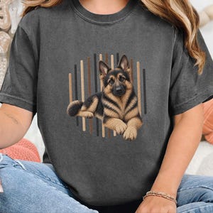 T-shirt met Duitse Herder-hond, cadeau voor Duitse Herder-moeder, T-shirt voor liefhebbers van Duitse Herders, cadeau voor hondengeleider, kleding voor hondenbezitters afbeelding 9
