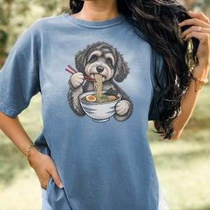 T-shirt Schnoodle Ramen, Cadeau pour propriétaire de Schnoodle, T-shirt pour amoureux des ramen, Cadeau pour maman de chien, T-shirt cuisine japonaise, T-shirt pour gourmand de nouilles image 10