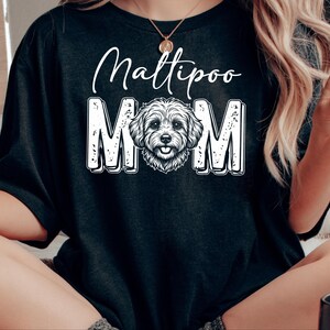 Koszulka dla mamy maltipoo, modna koszulka dla mamy psa, krzyżówka maltańczyka z pudlem, prezent dla właściciela maltipoo, koszulka dla kobiet, prezent dla właścicieli zwierząt domowych, modna koszulka dla mamy psa zdjęcie 1