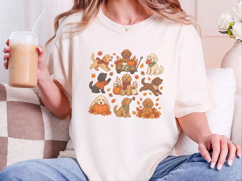 Camiseta para mamás de Goldendoodle, regalo para amantes de los perros de Goldendoodle, camiseta de otoño para amantes de los perros, sudadera con capucha estilo huerto de calabazas, camiseta de otoño para perros, sudadera para mamás de Goldendoodle imagen 1