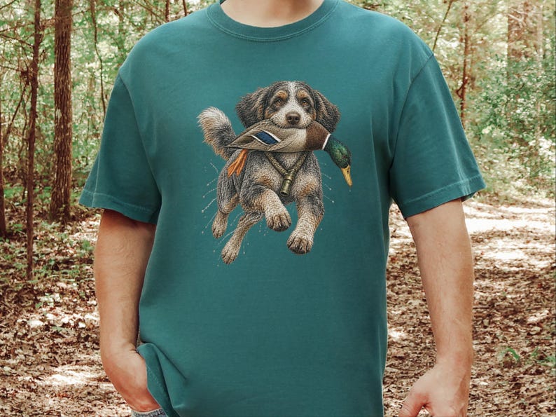 Aussiedoodle T-shirt voor de eendenjacht, cadeau voor watervogeljagers, retro natuur T-shirt, T-shirt voor eendenjagers afbeelding 3