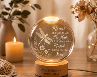 Mijn hart zoekt nog steeds jou: gepersonaliseerde kristallen bol met LED-nachtlampje en libelle, troostgeschenk bij verlies van een geliefde, rouwgeschenk.