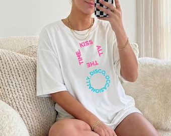 Kiss All The Time Disco Occasionally Shirt Harry Inspired Album Merch Tour Concert Graphic Retro Aesthetic Unisex Square Circle Design Tee