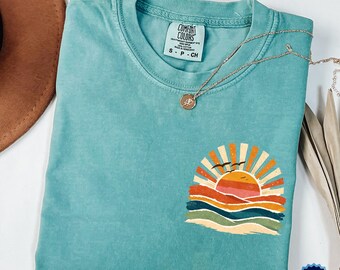 Comfort Colors®Retro Ocean Sunset Summer Shirt, Coastal Beach Vacation Tee