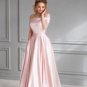 deep red prom dress Previous product Next product Deep V-neck Long Dark Red Prom Dresses
