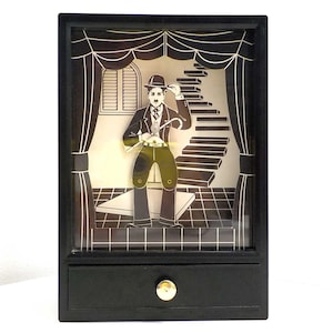 Chaplin music box - Etsy 日本