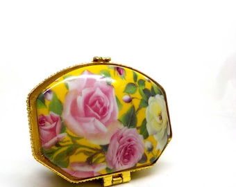 Vintage 1980s Floral Porcelain Pill Trinket Box. JB12