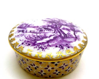 Collectable Vintage Limoge trinket Box. Gold and purple Limoges Miniature Box. JB24