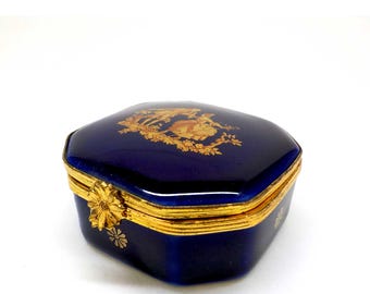 Vintage French Fine Limoges Porcelain Blue Trinket Box.JB93