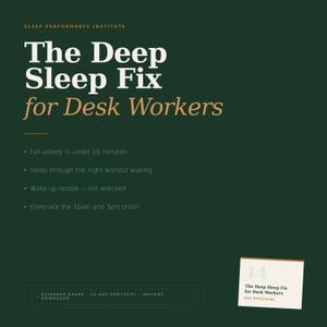 Könnte beinhalten: Dunkelgrüne Grafik mit weißem und goldenem Text mit der Aufschrift "The Deep Sleep Fix for Desk Workers". Der Text wird von Aufzählungspunkten mit Vorteilen begleitet. Eine kleine weiße Karte in der Ecke lautet "14 Day Protocol".