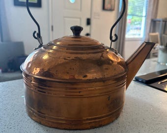 Vintage Hammered Copper Tea Kettle w/Lid & Wood Handle - Rustic Farmhouse Decor