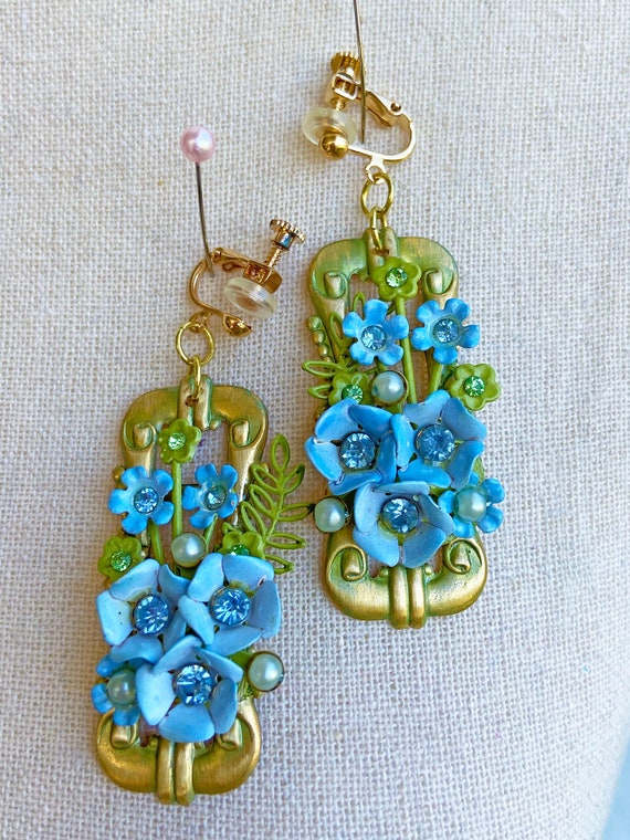 Stunning Vintage Assemblage Earrings! Beautiful G… - image 2