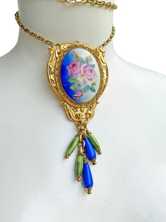 Incredibly Beautiful Hand Painted Vintage Necklac… - image 3