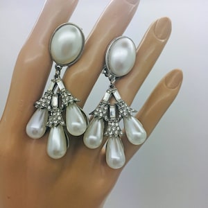 Orecchini pendenti vintage in perle bianche da sposa ~ Molto glamour ~ Dettagli in strass ~ A clip, perfetti per la futura sposa