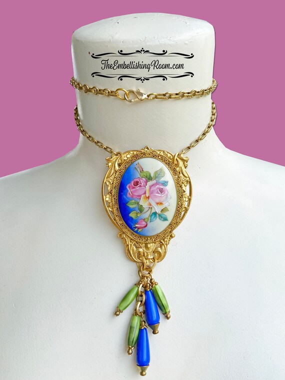 Incredibly Beautiful Hand Painted Vintage Necklac… - image 7