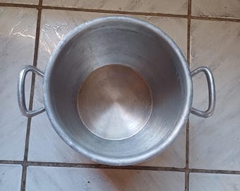 Cooking Pot with Handles, Rustic Kitchen Stock Pot, Large Metal Saucepan for Cooking or Farmhouse Decor