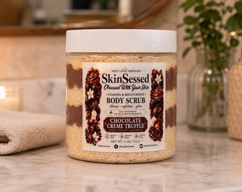 Exfoliante corporal espumoso de 325 ml (11 oz) con crema de chocolate y trufa. Exfoliante de azúcar SkinSessed con manteca de karité. Pulidor corporal hidratante, suave y luminoso.
