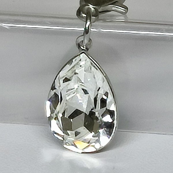 SENSATION - Pendentif en Véritable Swarovski à Accrocher au Collier de Votre Chien ou Votre Chat!  Choisissez la Fixation du Pendentif!