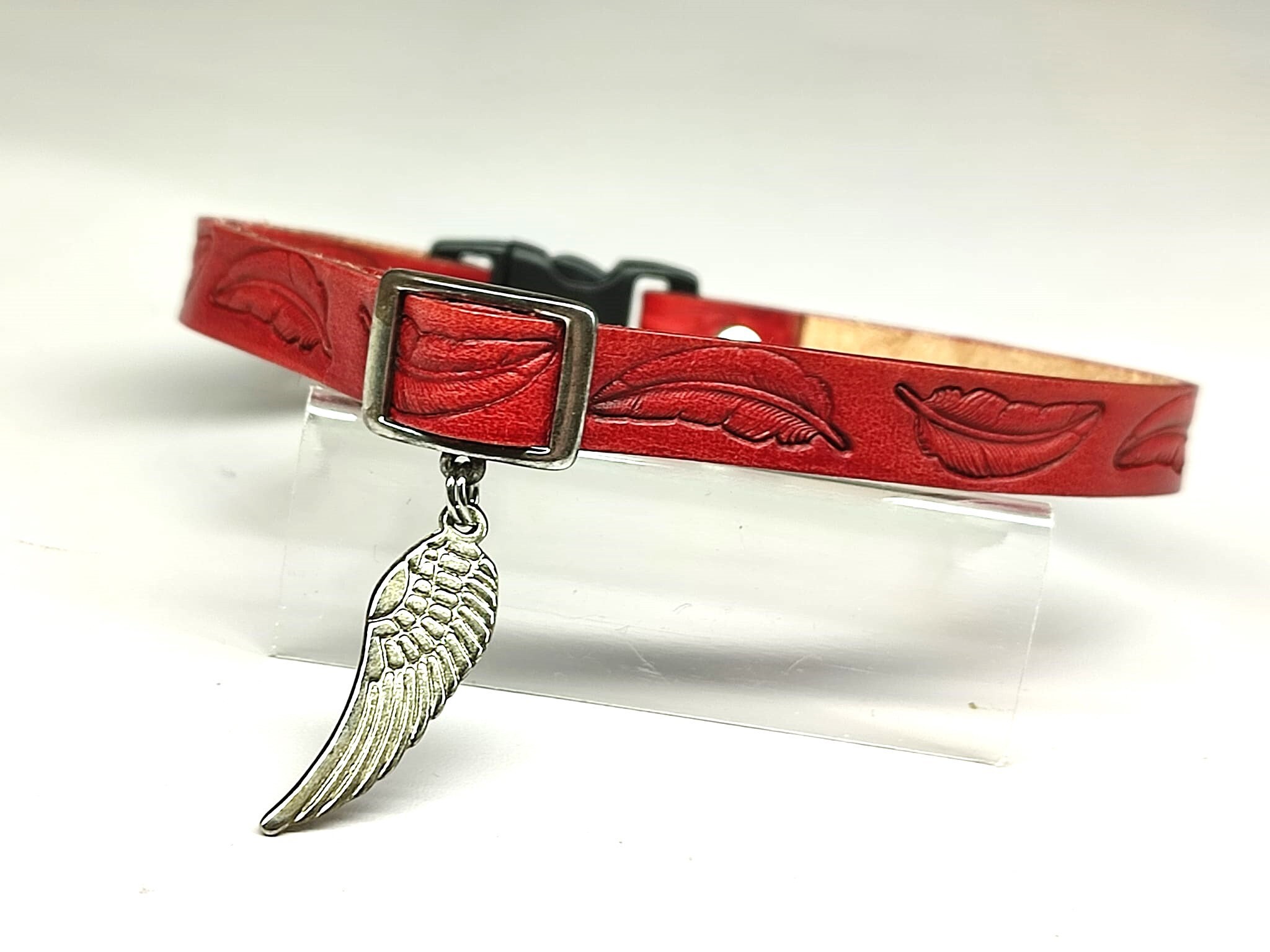 Red Vegetable Tanned Leather Cat Collar - Feather Pattern - Breakaway Collar - Quick Release Buckle - SHABY -