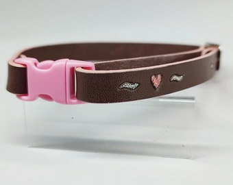 SHABY - Chocolate Vegetable Tanned Leather Cat Collar - Glittery Heart Pattern - Breakaway Collar - Quick Release Buckle