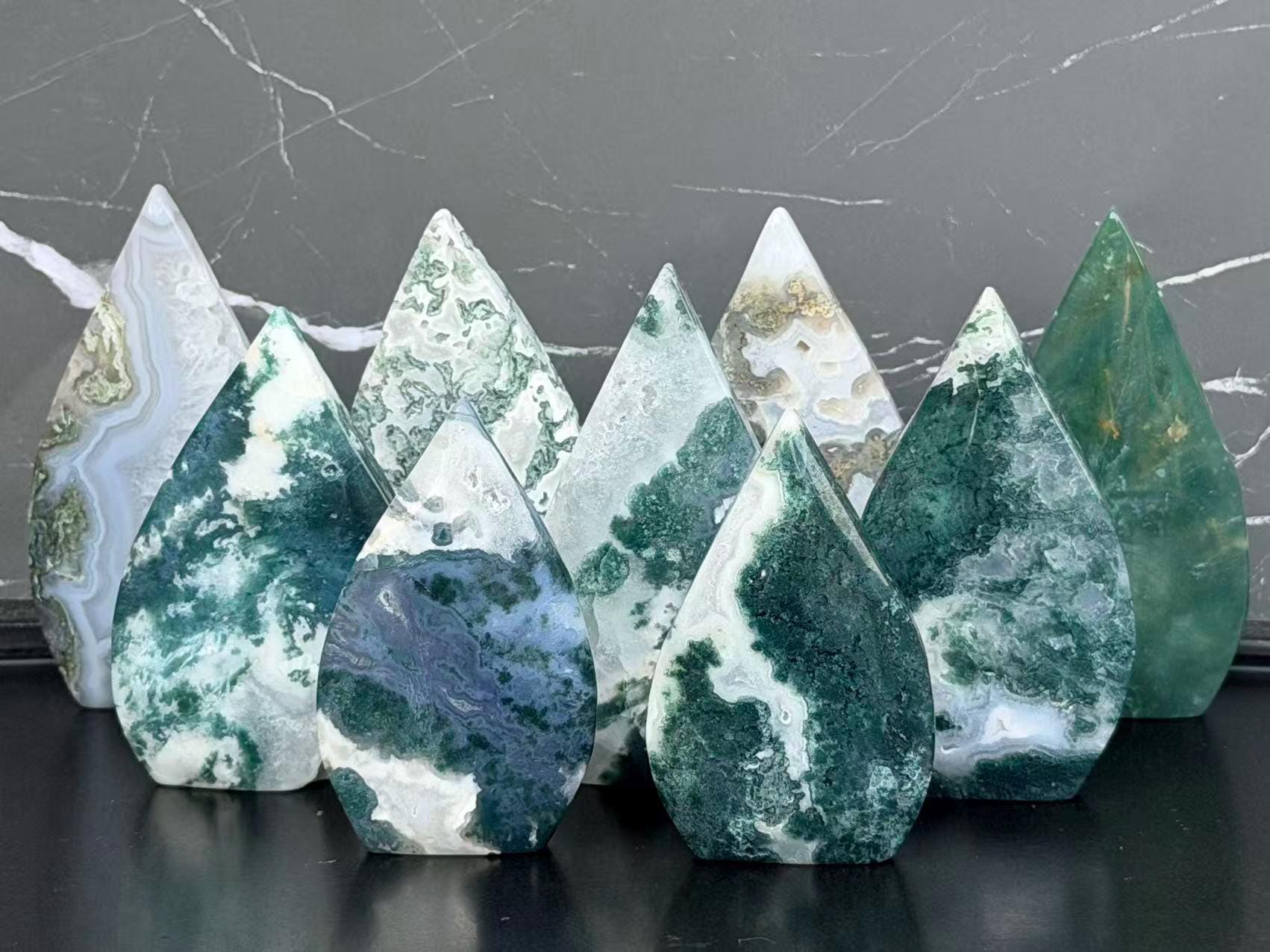 Moss agate figurine - Etsy 日本