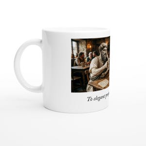 Puede incluir: Taza de cerámica blanca con una escena histórica de taberna y el texto "To elegant people". La taza tiene un asa curva y un acabado brillante, ideal para café o té.