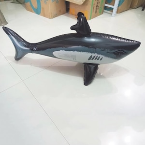Flotador inflable con forma de tiburón para piscina, ideal para niños y adultos. Juguete flotante con forma de animal acuático, accesorio de natación con forma de ballena o pez. Paquete de 1 a 5 unidades para divertirse en la piscina o al aire libre.