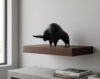 Escultura de búfalo de madera: lujosa decoración artesanal de toro negro.