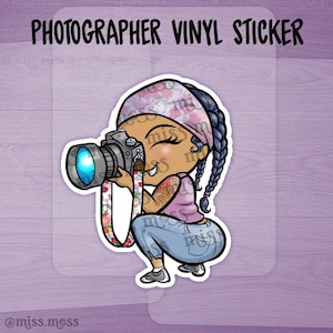 Curvy Plus Size Photographer Girl Grand autocollant en vinyle pour ordinateurs portables sacs caméras bouteilles d'eau voitures