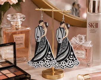 Free Standing Lace Wedding Couple Embroidery Design (Digital Download)
