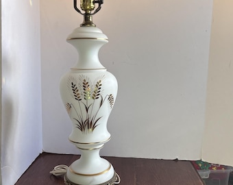 Abajur de mesa vintage da Alemanha Ocidental, estilo bávaro, com base de metal e vidro.