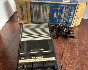 Panasonic Slim Line Portable Cassette Recorder Speaker RQ-2104 Tested Works Box