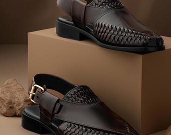 手織りレザー Peshawari Chappal – メンズ ブラウン 編み込み Kaptaan サンダル