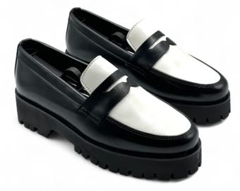 Mocasines gruesos para hombre, zapatos de vestir sin cordones bicolor, blanco y negro, estilo casual de negocios.