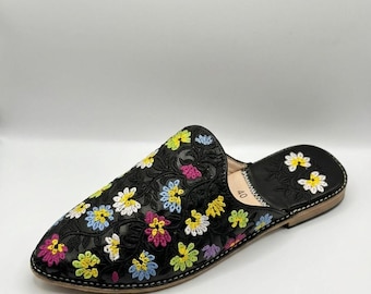 Handmade Moroccan Embroidered Babouche Slippers for Women, Floral Leather House Shoes, Traditional Moroccan Slippers, Gift for Her