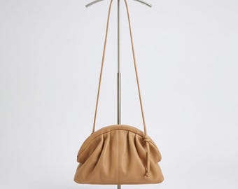 Handmade Leather Drawstring Bag, Women's Bucket Bag, Crossbody Leather Purse, Artisan Shoulder Handbag, Gift for Her