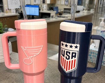 3D-utskriven smal burk Koozie | Dryckeshållare för sjuksköterskor och sjukvård (355 ml)