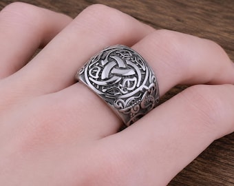 Anillo de sello con nudo celta para hombre