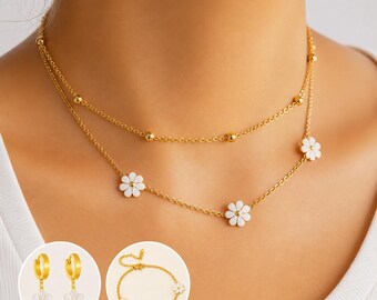 Daisy Jewelry Set Gold, Flower Necklace Bracelet Earrings Set, Minimalist Jewelry Set, Gift for Her, Bridesmaid Gift