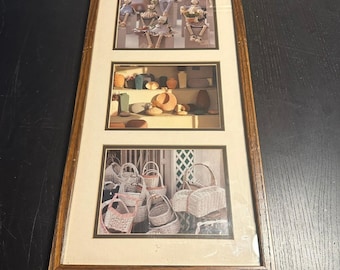 Vintage drieluik ingelijste kunst aardewerk manden kattenpoppen houten lijst wanddecoratie