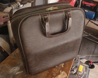 Vintage 1960s-70s Brown Leather Wig Bag / Case – Colonial Brand, Excellent Condition